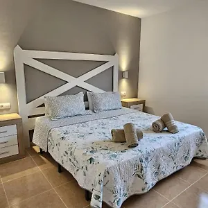 casa-mari-y-jos-con-grandes-piscinas-y-wifi-gratis-c28.in-canary-islands.com/