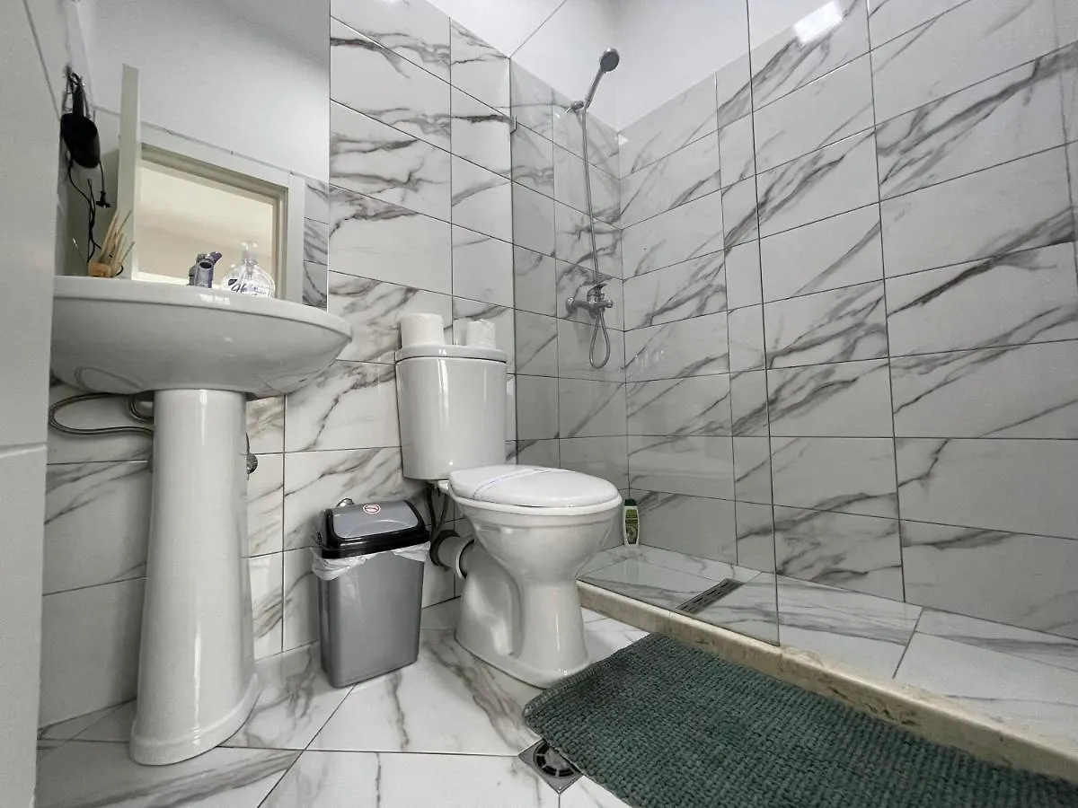 Bricks Studio Apartments Tirana Albanie
